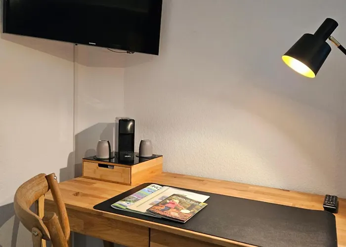 Uebernachten Im Cafe Restaurant Vedder 3*